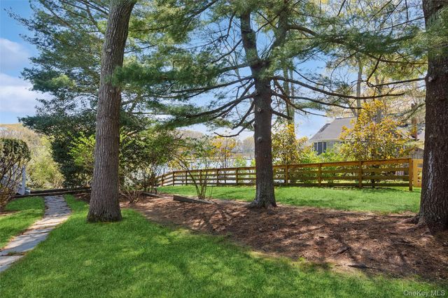 425 Briarwood Lane, Cutchogue, NY 11935
