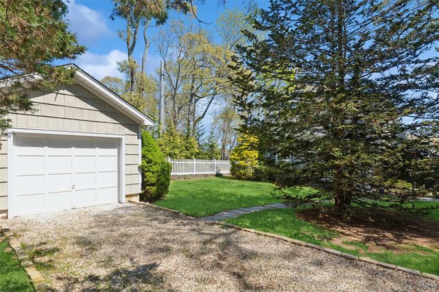 425 Briarwood Lane, Cutchogue, NY 11935