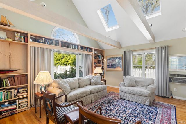 425 Briarwood Lane, Cutchogue, NY 11935