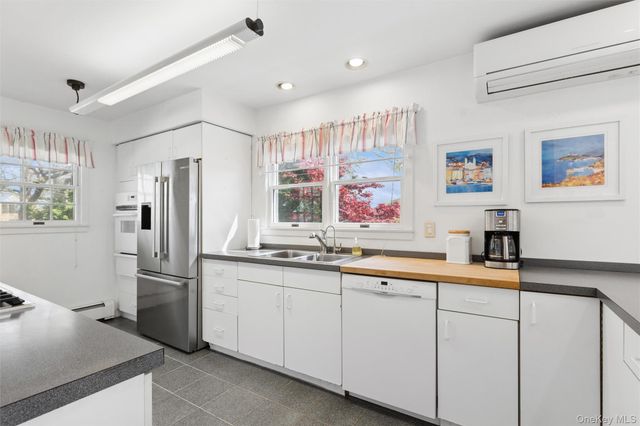 425 Briarwood Lane, Cutchogue, NY 11935