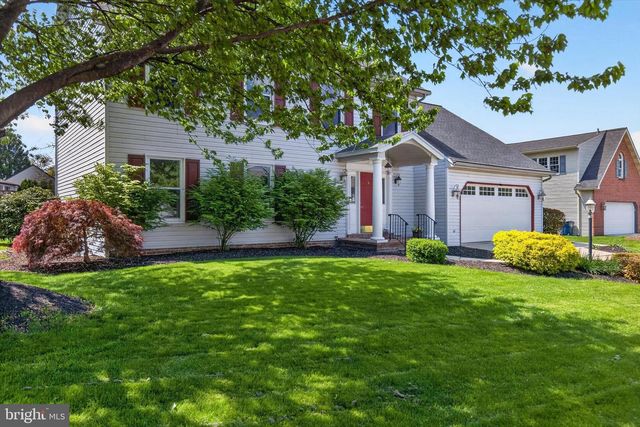 570 JAMES DR, Harrisburg, PA 17112