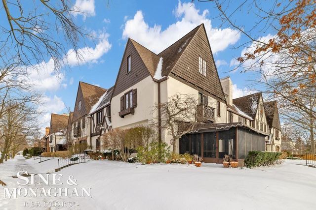 30 Cranford Lane, Grosse Pointe, MI 48230