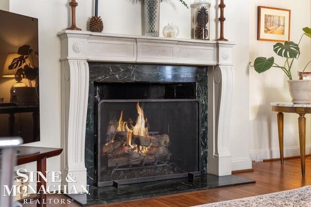 30 Cranford Lane, Grosse Pointe, MI 48230