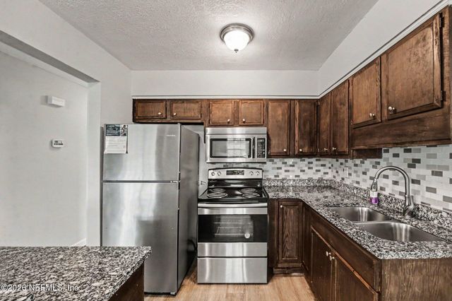505 N VERMONT Avenue, Green Cove Springs, FL 32043