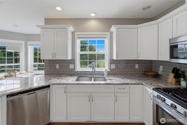 1404 Amber Boulevard SE, Puyallup, WA 98372