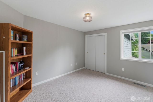1404 Amber Boulevard SE, Puyallup, WA 98372