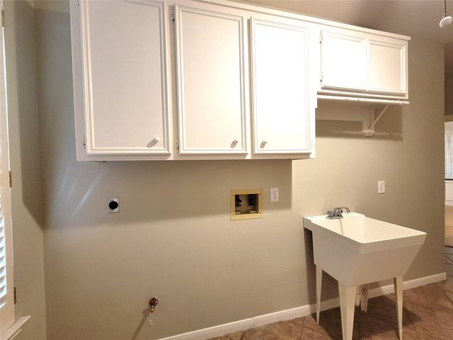 2214 Old South Drive, Richmond, TX 77406