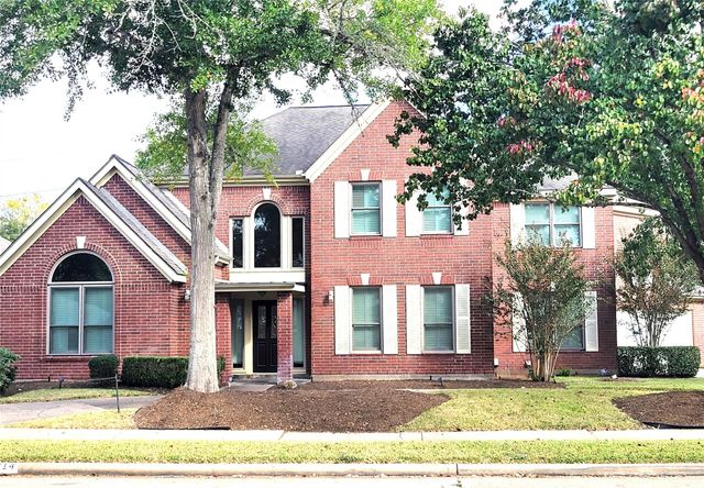 2214 Old South Drive, Richmond, TX 77406