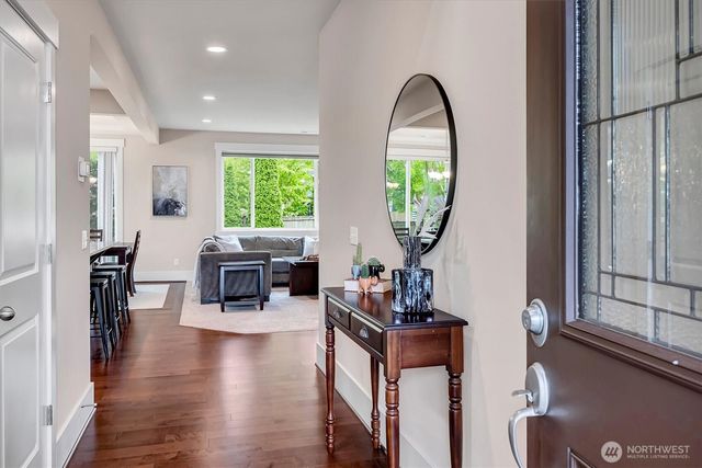 5231 NE 6th Street, Renton, WA 98059