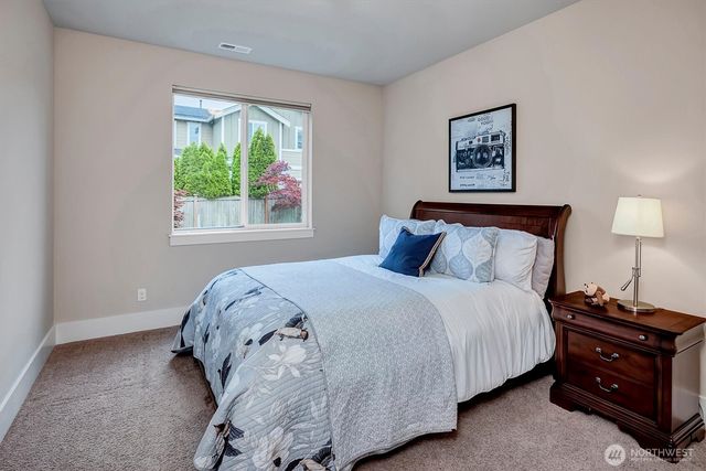5231 NE 6th Street, Renton, WA 98059