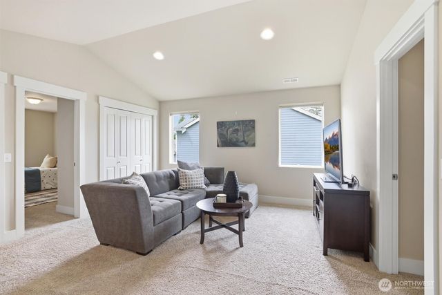 5231 NE 6th Street, Renton, WA 98059