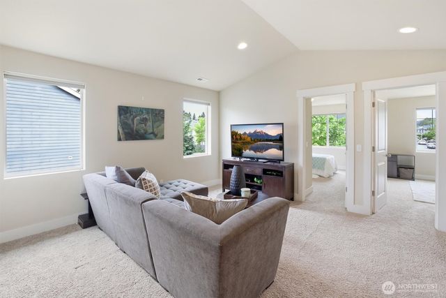 5231 NE 6th Street, Renton, WA 98059
