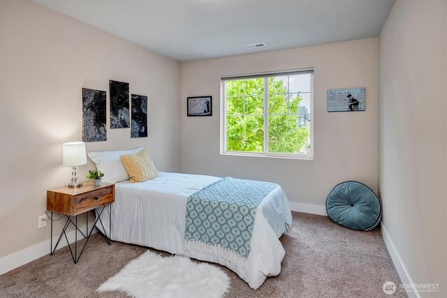 5231 NE 6th Street, Renton, WA 98059