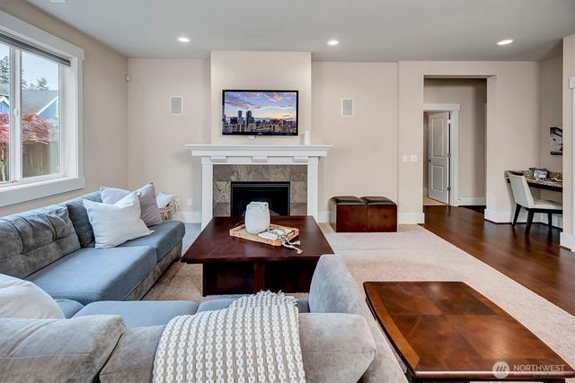 5231 NE 6th Street, Renton, WA 98059