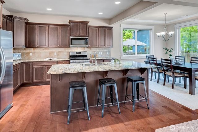 5231 NE 6th Street, Renton, WA 98059