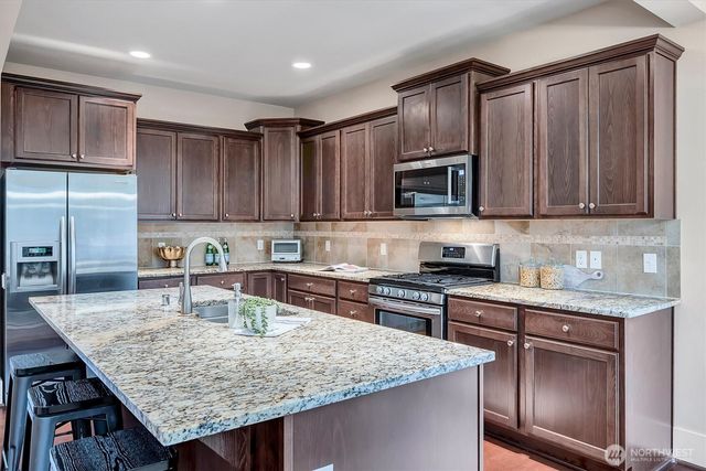 5231 NE 6th Street, Renton, WA 98059