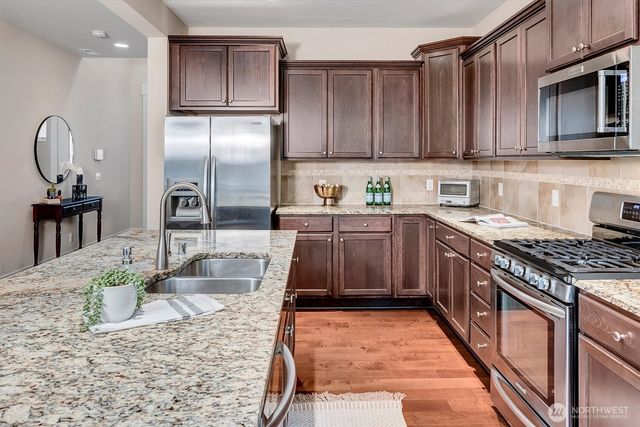 5231 NE 6th Street, Renton, WA 98059