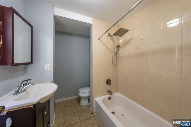 468 Hamburg Turnpike, West Milford, NJ 07480