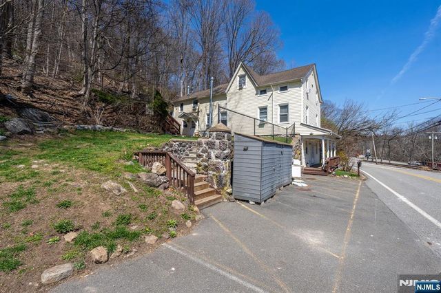 468 Hamburg Turnpike, West Milford, NJ 07480