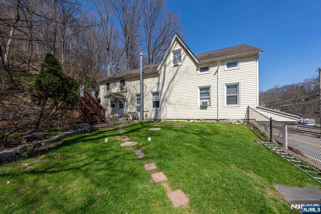 468 Hamburg Turnpike, West Milford, NJ 07480