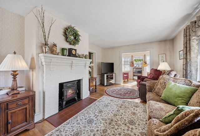 54 West St, Brockton, MA 02301