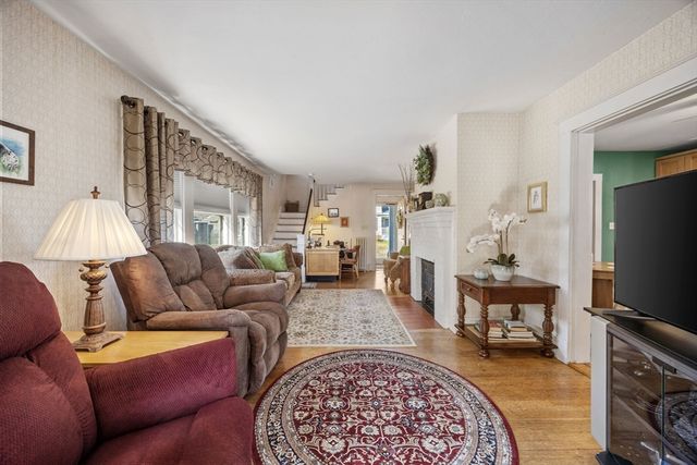 54 West St, Brockton, MA 02301