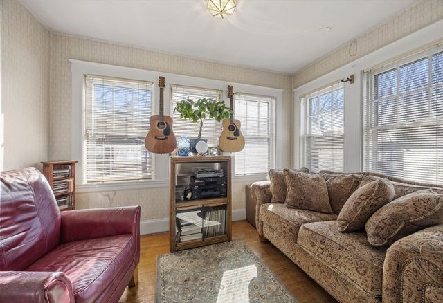 54 West St, Brockton, MA 02301