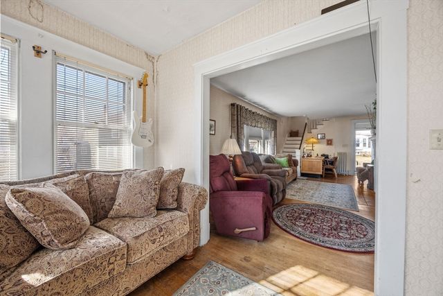 54 West St, Brockton, MA 02301