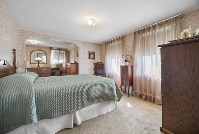 54 West St, Brockton, MA 02301