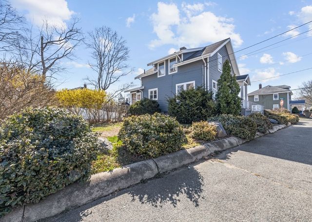 54 West St, Brockton, MA 02301