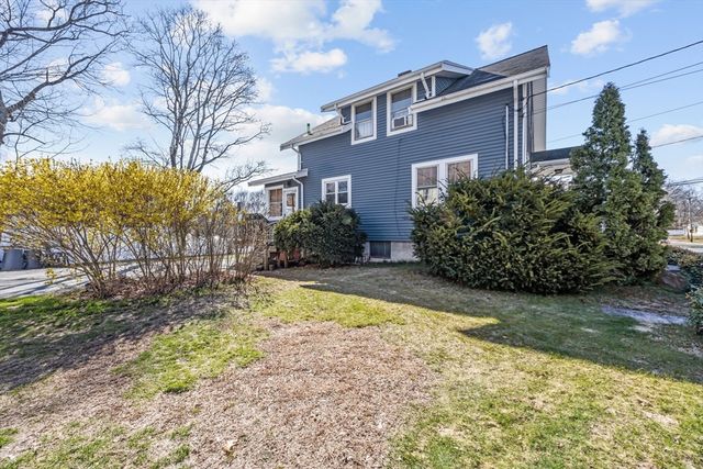 54 West St, Brockton, MA 02301