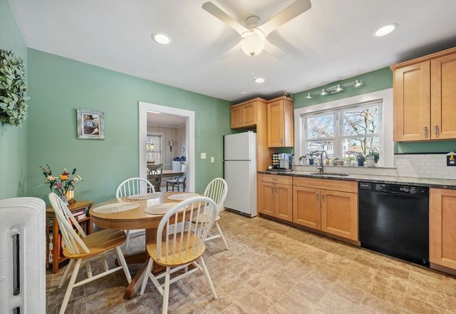 54 West St, Brockton, MA 02301