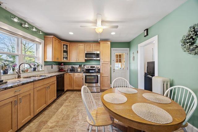 54 West St, Brockton, MA 02301