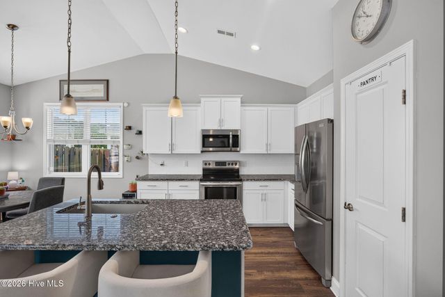 3008 Primrose Lane, Castle Hayne, NC 28429