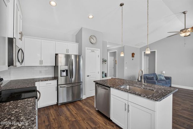 3008 Primrose Lane, Castle Hayne, NC 28429