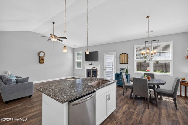 3008 Primrose Lane, Castle Hayne, NC 28429