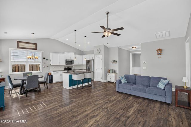 3008 Primrose Lane, Castle Hayne, NC 28429