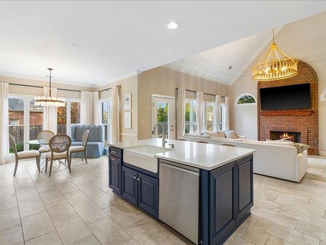 2530 HALLE PKY, Collierville, TN 38017