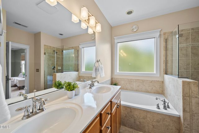 5609 Cary Glen Boulevard, Cary, NC 27519