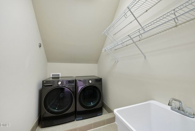 5609 Cary Glen Boulevard, Cary, NC 27519
