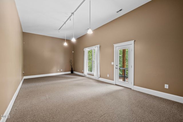5609 Cary Glen Boulevard, Cary, NC 27519