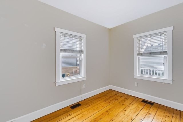 1 Randall St, Salem, MA 01970