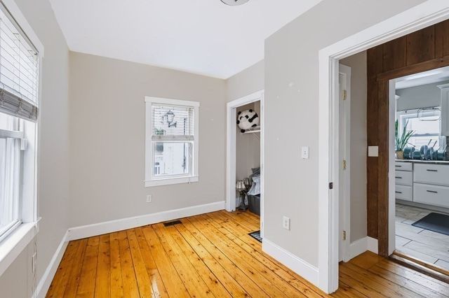 1 Randall St, Salem, MA 01970