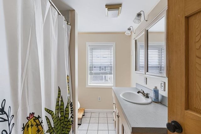 1 Randall St, Salem, MA 01970