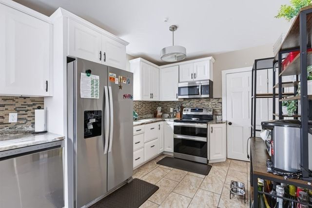 1 Randall St, Salem, MA 01970