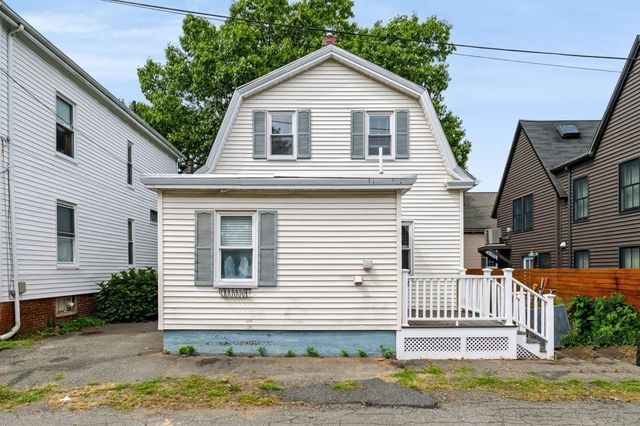 1 Randall St, Salem, MA 01970