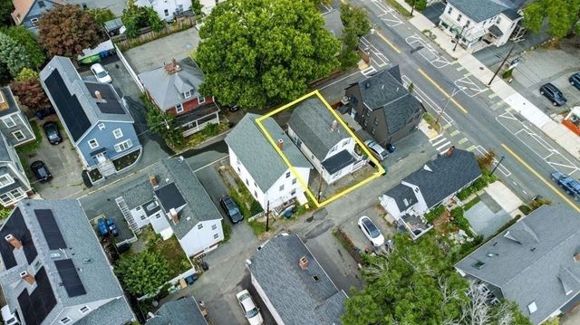 1 Randall St, Salem, MA 01970