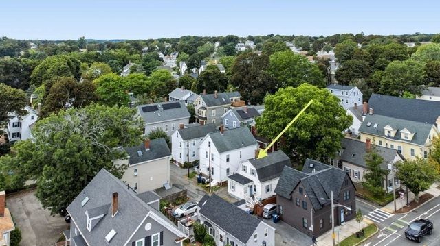 1 Randall St, Salem, MA 01970