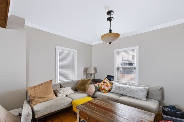 1 Randall St, Salem, MA 01970
