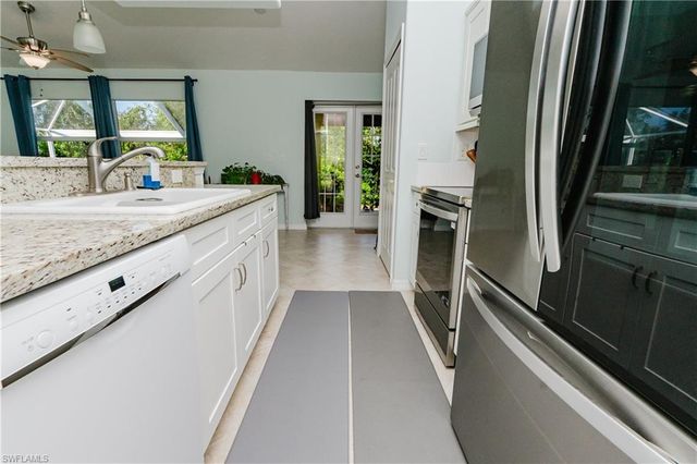 11693 OAKLAND DR, Bokeelia, FL 33922